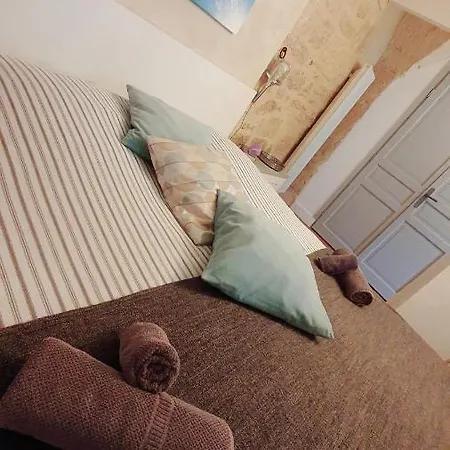Dans De Flaux Uzès