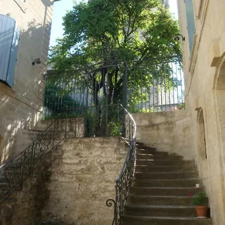 Apartment Dans De Flaux Uzes