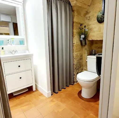 Dans De Flaux Apartamento Uzès